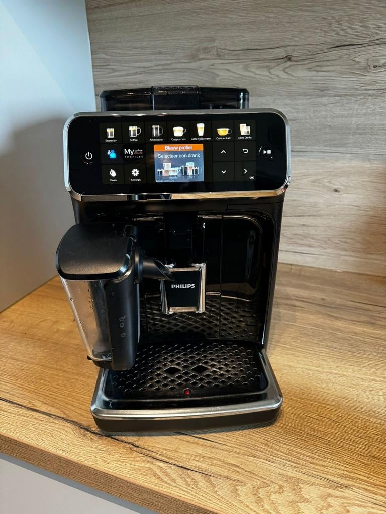 Philips LatteGo volautomatische koffiemachine EP5441/50, Electroménager, Cafetières, Enlèvement