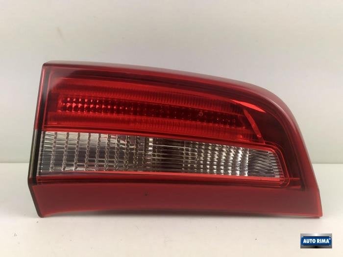 Feu arrière gauche d'un Volvo S60, -, 3 mois de garantie, Utilisé, -