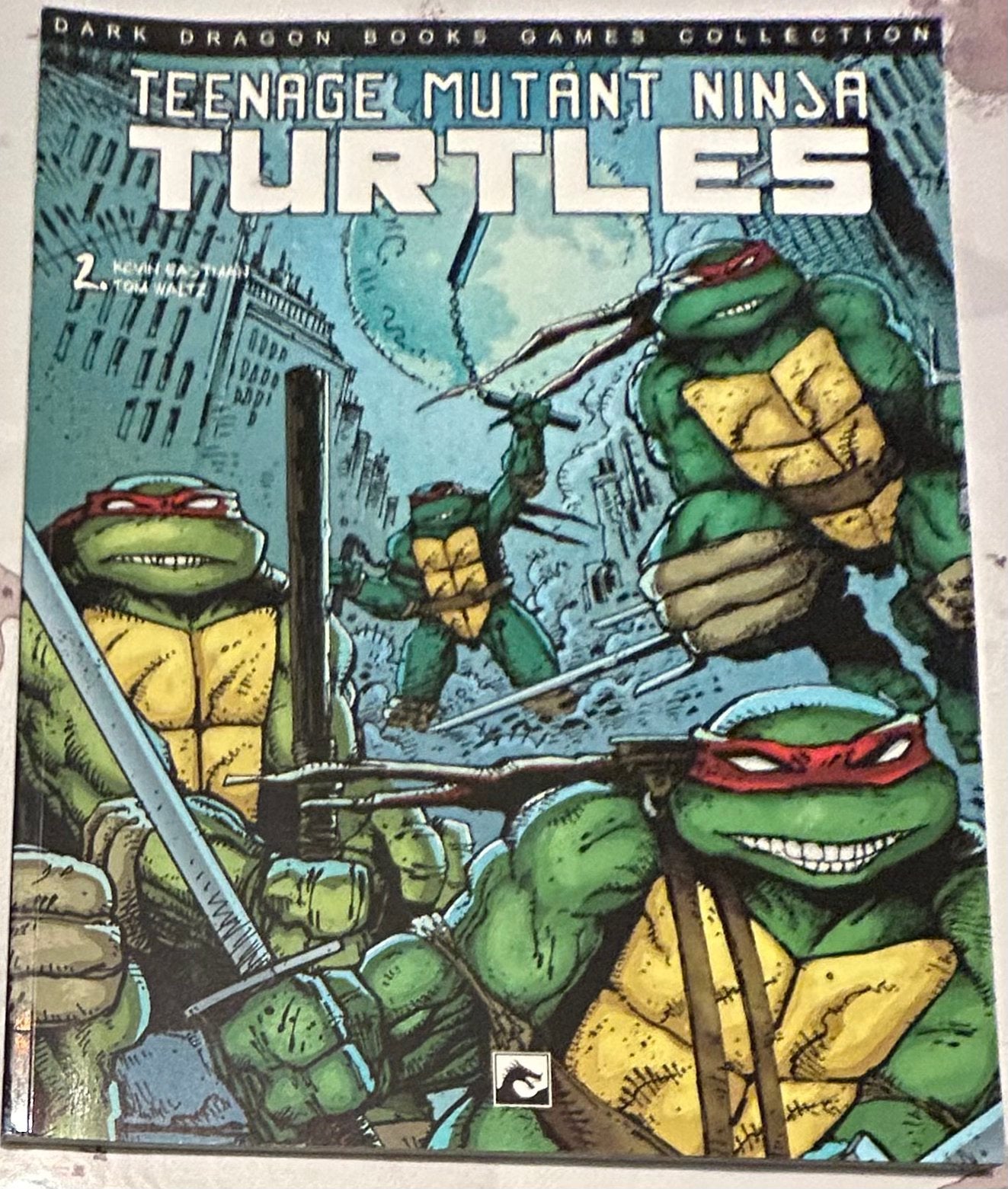 Kevin Eastman - strip Teenage Mutant Ninja turtles 2, Boeken, Ophalen of Verzenden, Kevin Eastman; Tom Waltz