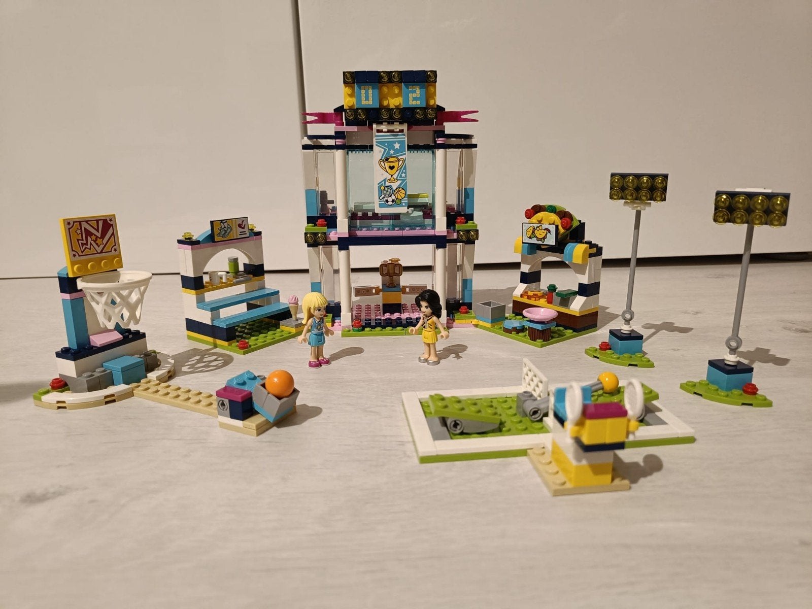 41338 Lego friends Stephanie's sportstadion, Kinderen en Baby's, Speelgoed | Duplo en Lego, Ophalen of Verzenden, Lego, Friends