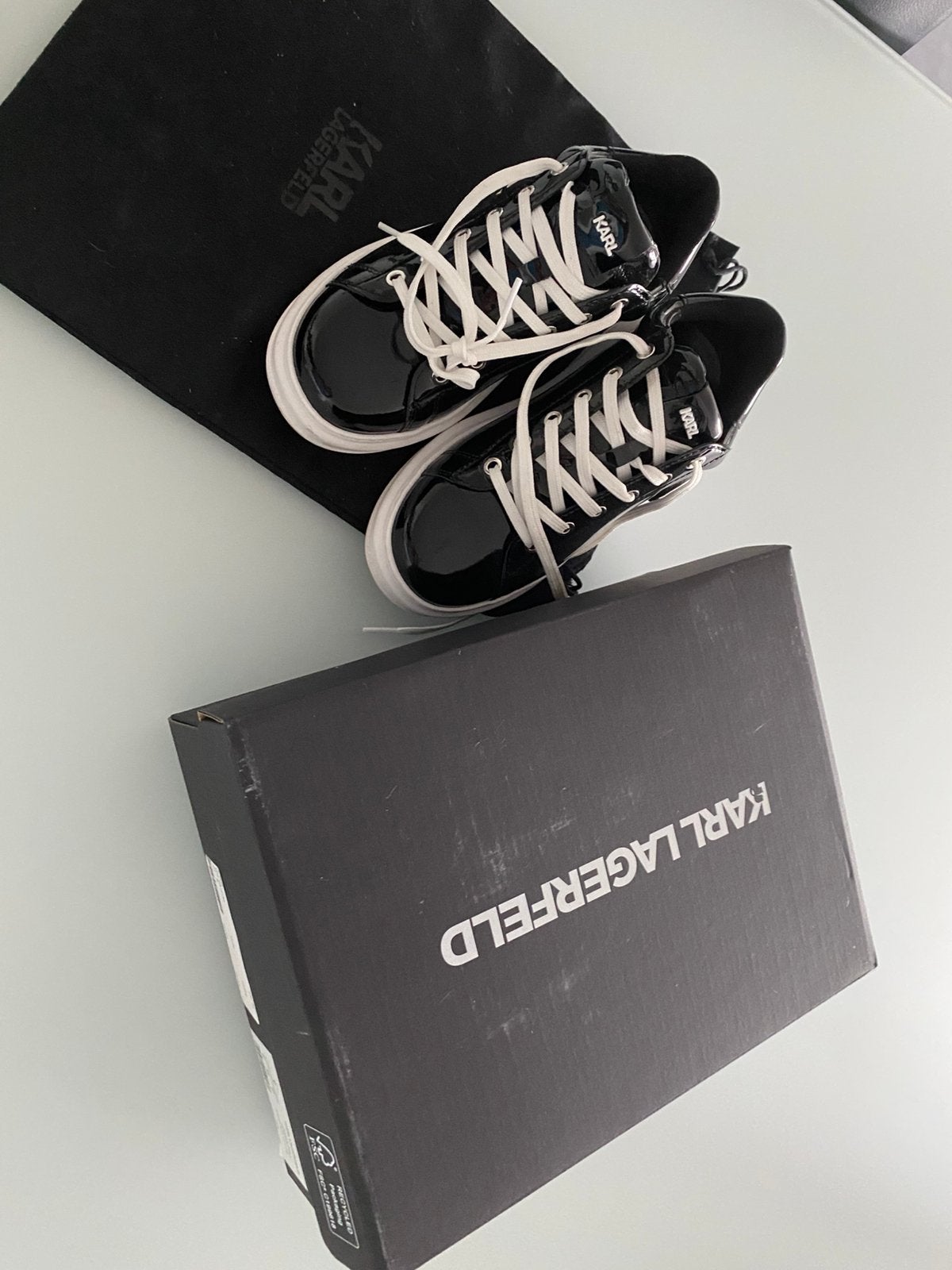 Sneakers Karl Lagerfeld taille 38, Enlèvement ou Envoi, Comme neuf, Noir, Sneakers et Baskets