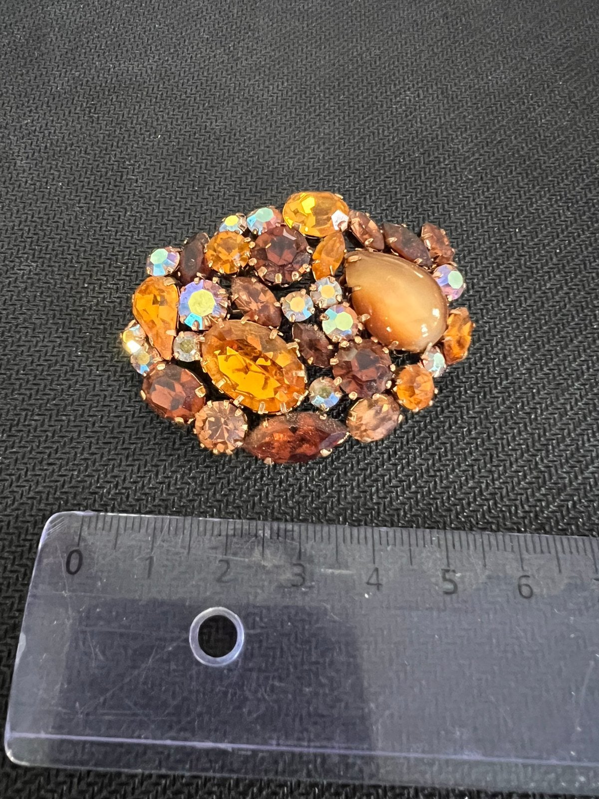 Broche met bruine stenen, Handtassen en Accessoires, Ophalen of Verzenden, Zo goed als nieuw, Bruin