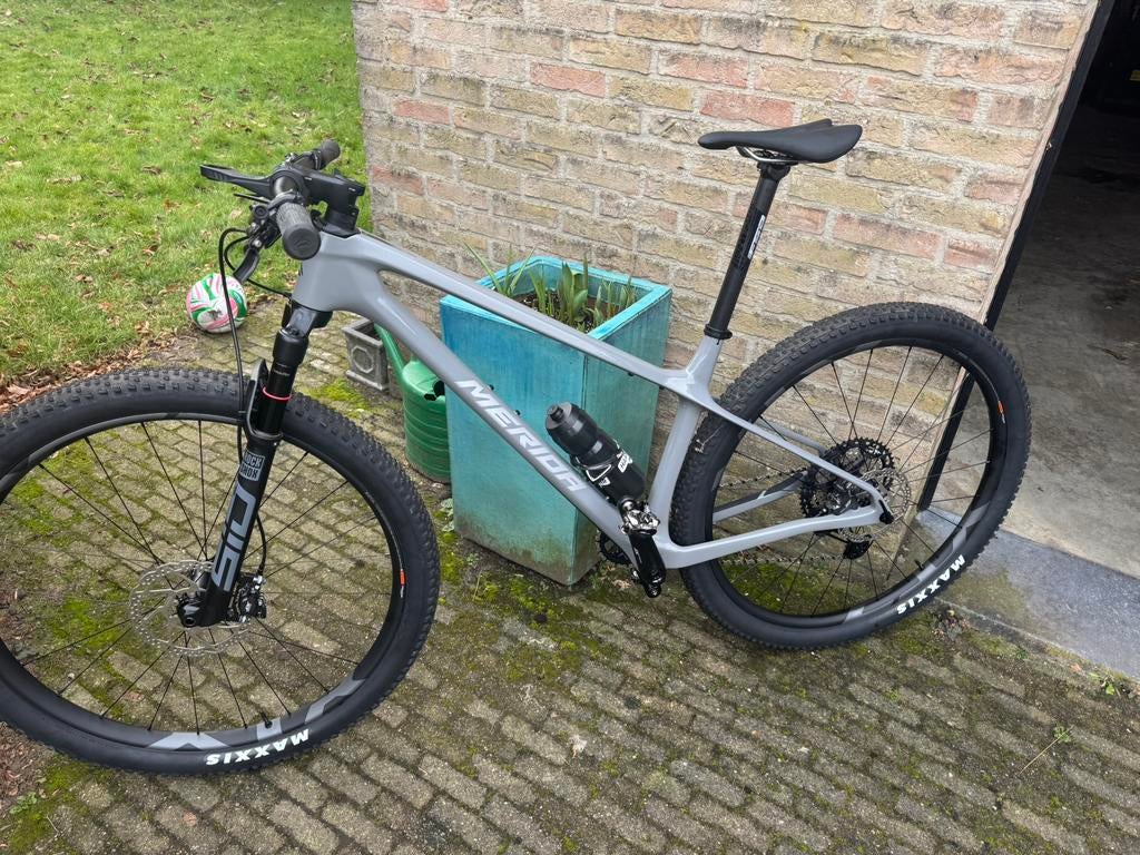 Merida Big Nine XT CF3. Gloednieuw. XTR carbon wielen!!, Vélos & Vélomoteurs, Neuf, Merida, Enlèvement, Frein à disque