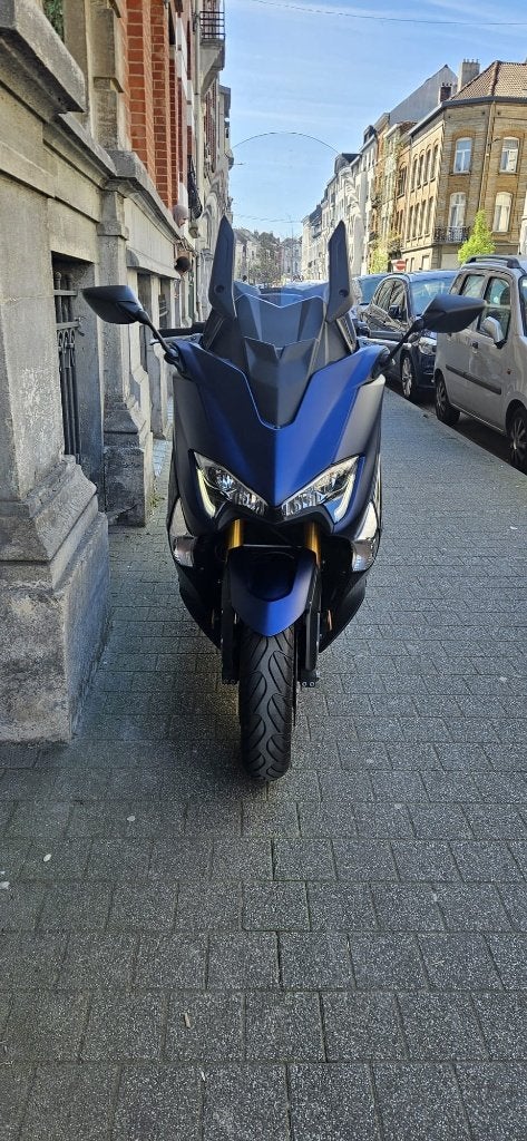 yamaha tmax 530 DX pot akrapovic, Motoren, Motoren | Yamaha, Occasion, Motorrijbewijs A, Particulier, Handvatverwarming
