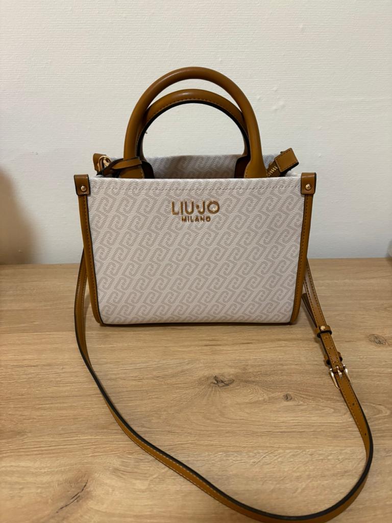 Liu jo Milano handtas, Handtassen en Accessoires, Tassen | Damestassen, Ophalen of Verzenden, Zo goed als nieuw, Beige, Handtas