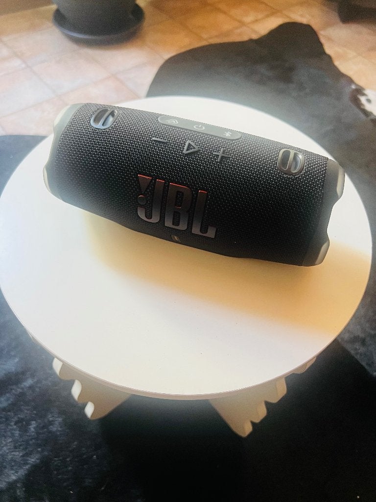 Enceintes JBL CHARGE 6 Neufffff, Neuf, JBL, Enlèvement, Enceinte intelligente