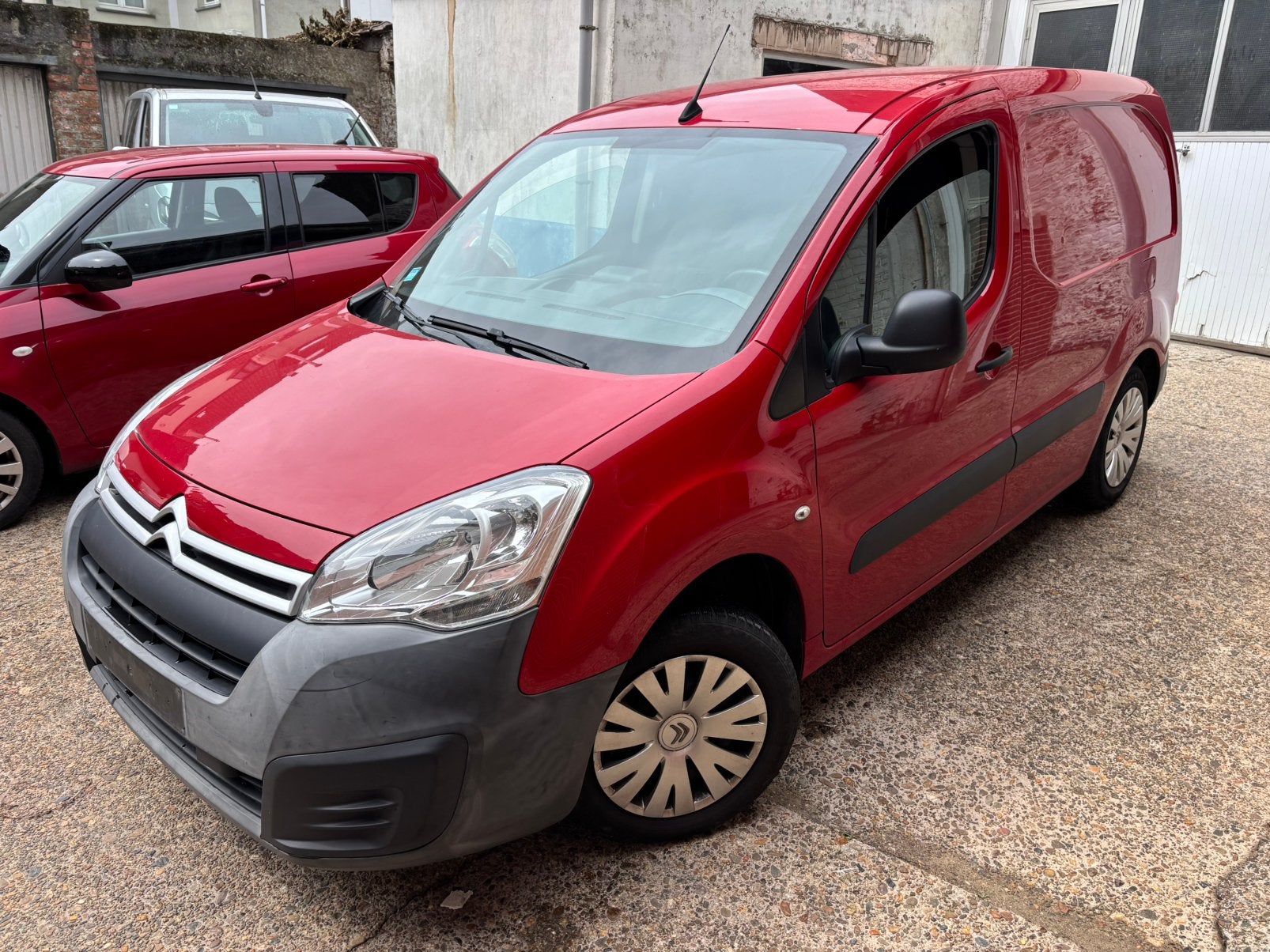Citroën BERLINGO 1.6 HDI 2016, Auto's, Voorwielaandrijving, Dealer onderhouden, Stof, 73 kW