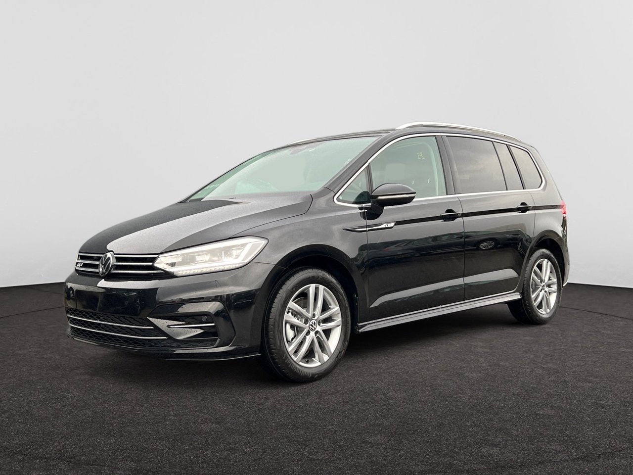 Volkswagen Touran Touran Highline Business Premium 1.5 TSI O, Automaat, 149 g/km, Zwart, Break