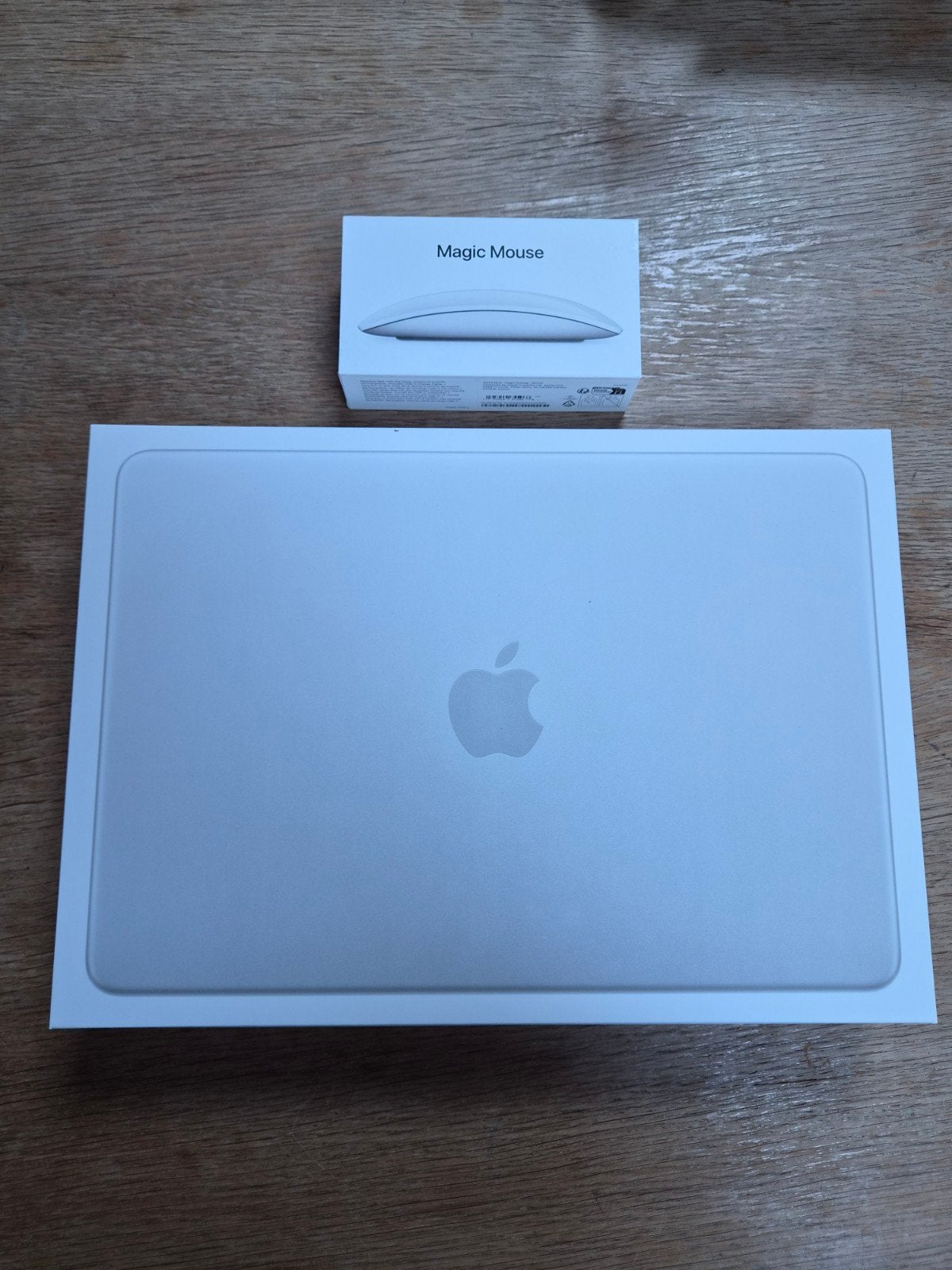 Macbook Neo 13pouces 512GB encore sous scèlé + souris apple, 512 GB, MacBook