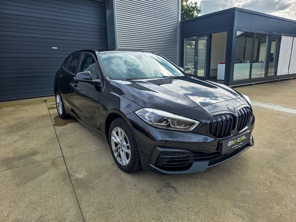 BMW 116i Automaat | 2023 | 69.110 KM | BMW Onderhouden | BTW, Auto's, Dealer onderhouden, 1 Reeks, Lane Keeping Assist, Leder en Stof