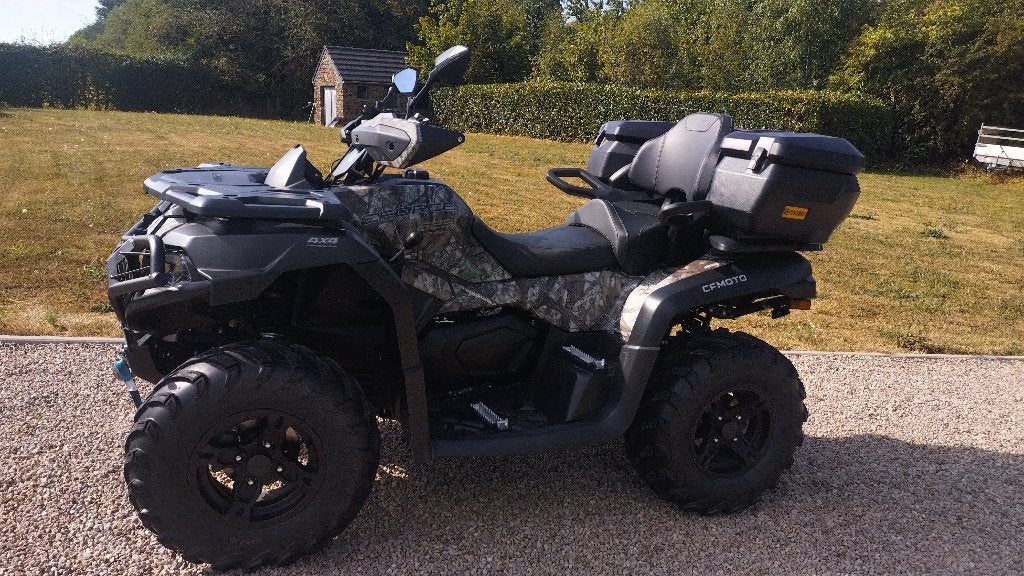 Quad C Force 625 Touring., 625 cm³, 12 à 35 kW, 1 cylindre