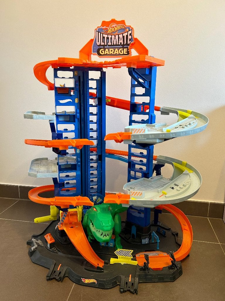 Hot Wheels Ultimate Garage T-Rex & 11 voitures, Comme neuf, Enlèvement, Circuit, Hot Wheels