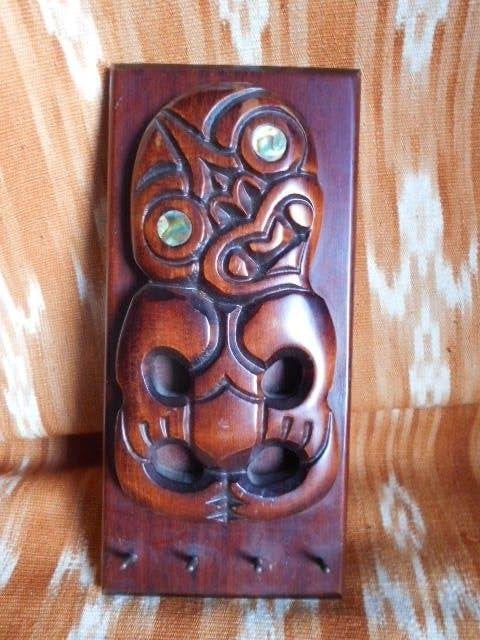 tiki maori, handwerk uit nieuw zeeland, Hout, Bruin, Handgemaakt, Ophalen of Verzenden