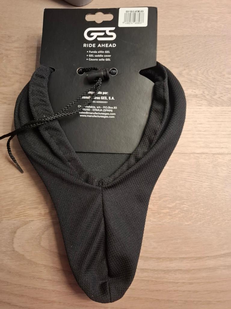 Overhoeks fietszadel, Kleding | Dames, Badmode en Zwemkleding, Ophalen