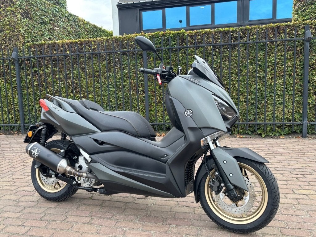 Yamaha Xmax 300 tech max ''arrow"", Motoren, Scooter, 300 cc, Nieuw, Bedrijf