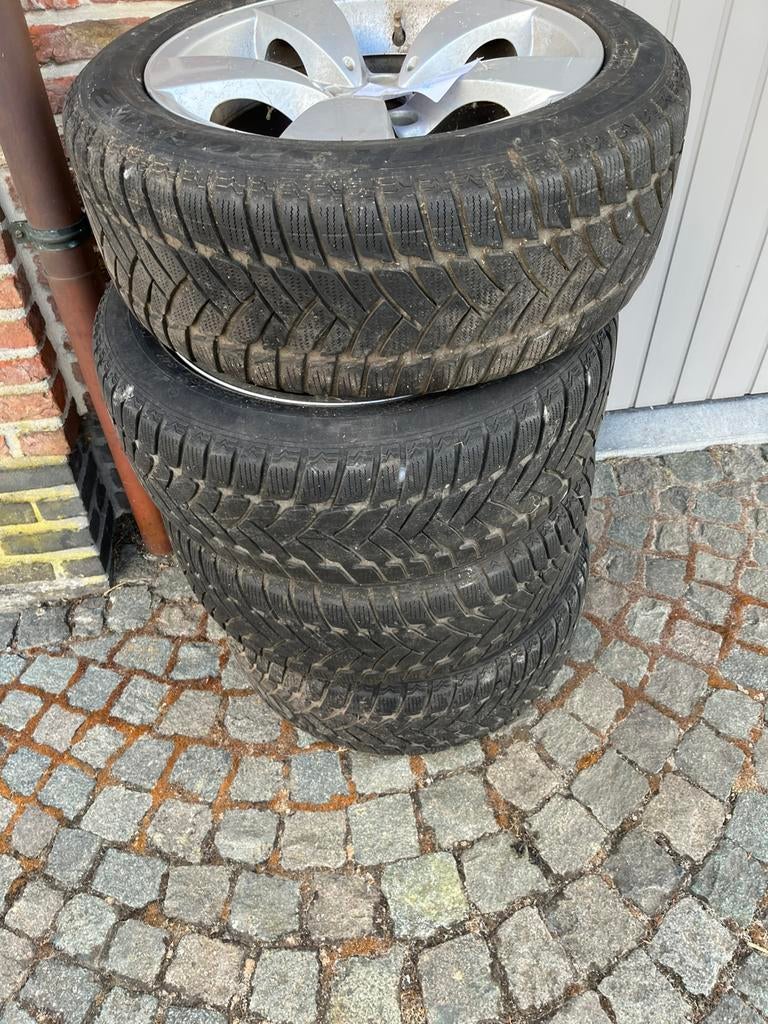 BMW winterbanden 4 stuks op velg, Enlèvement, Utilisé