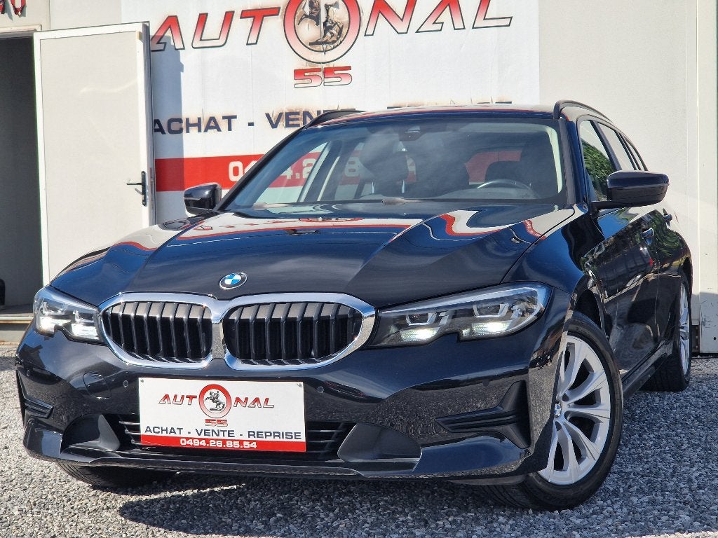BMW 318 D Touring*CARNET*XENON*GPS*CUIR*PDC*CARPLAY, Autos, 118 g/km, Achat, Euro 6, Entreprise