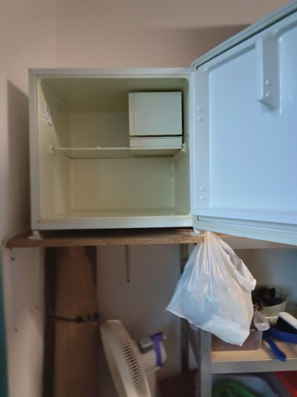 frigo, Avec compartiment congélateur, Enlèvement, Utilisé, 45 à 60 cm