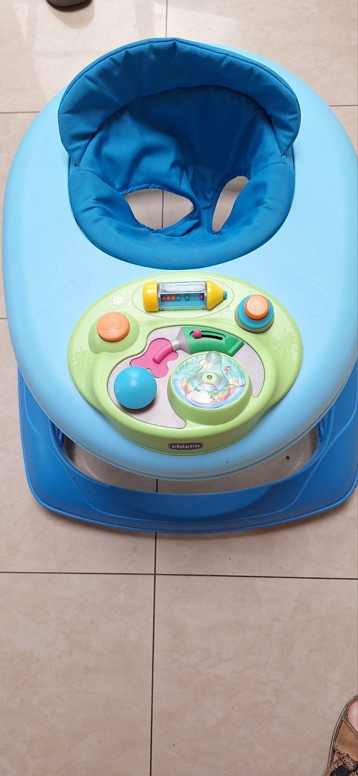 Loopwagen Chicco, Ophalen