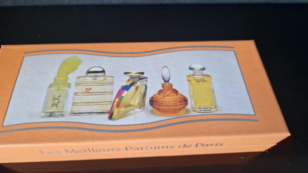 coffret vintage de 4 Les meilleurs parfums de Paris, Enlèvement ou Envoi, Neuf, Miniature, Plein