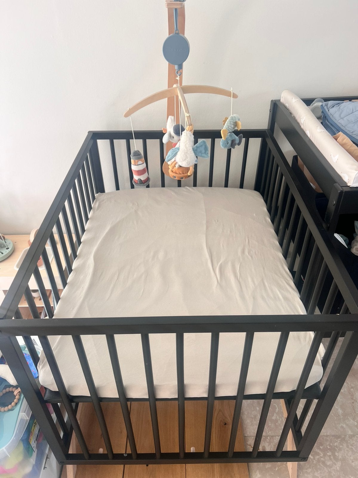 Box zwart + houten muziekmobiel Little Dutch, Kinderen en Baby's, Ophalen, Zo goed als nieuw