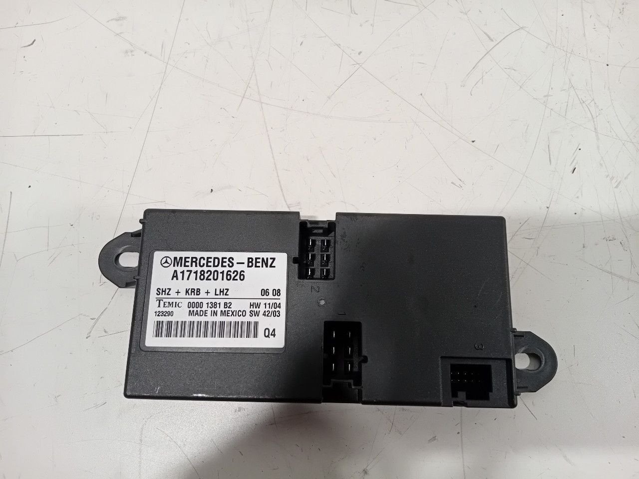 Computer stoelverwarming Mercedes-Benz SLK-Klasse, Onderdelen@venauto.nl, Van der Ven Autorecycling B.V., Ettenseweg 76, 4706 PB Roosendaal, The Netherlands