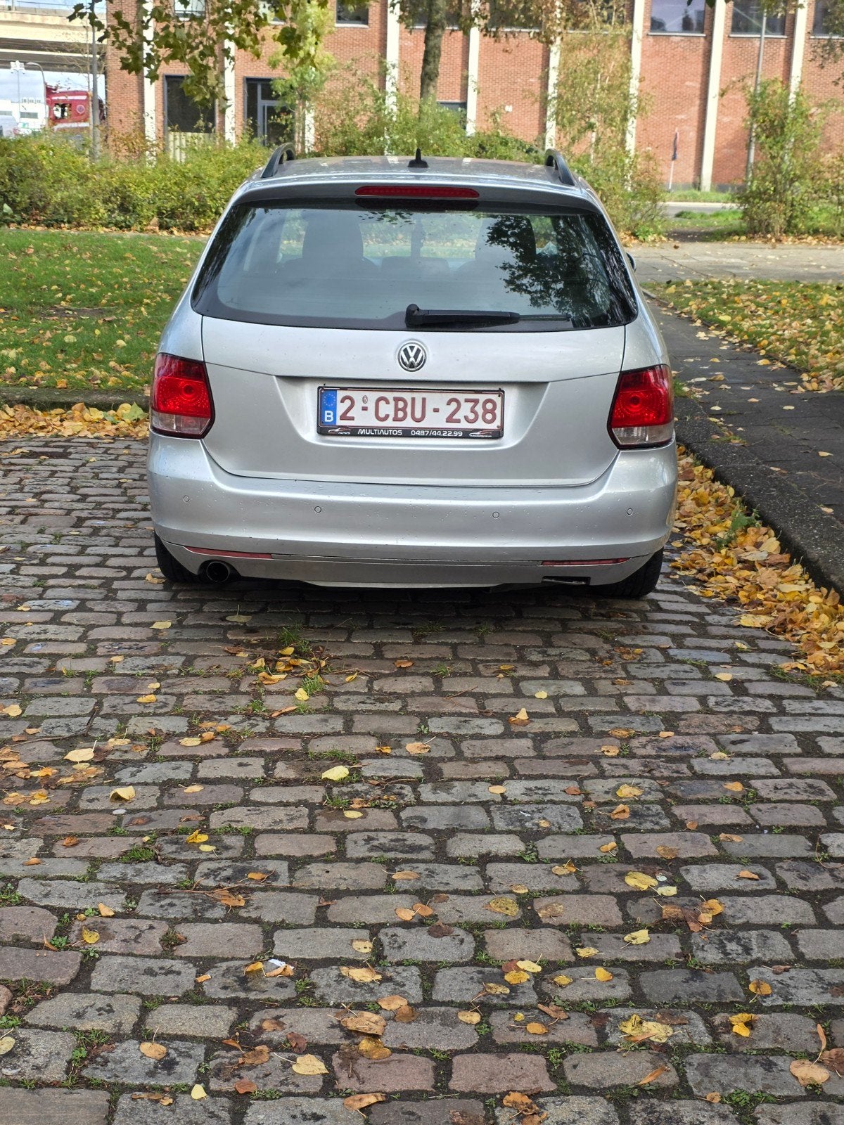 Volkswagen Golf 6 Variant 1.6 TDI – 2011 – €3.500, Auto's, 5 deurs, Particulier, Golf Variant, Zilver of Grijs