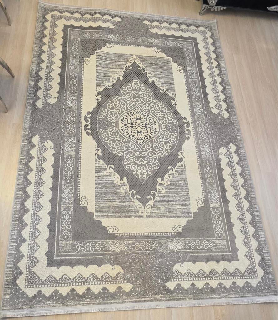 Vloerkleed bijna nieuw 200x300, Huis en Inrichting, Stoffering | Tapijten en Vloerkleden, Ophalen