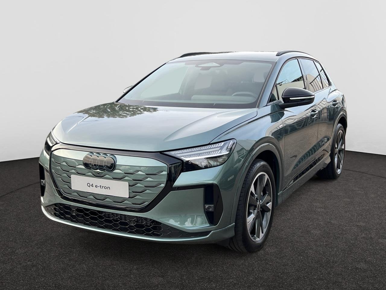Audi Q4 e-tron 82 kWh Performance Corporate S, Achat, Ordinateur de bord, Vert, Électrique
