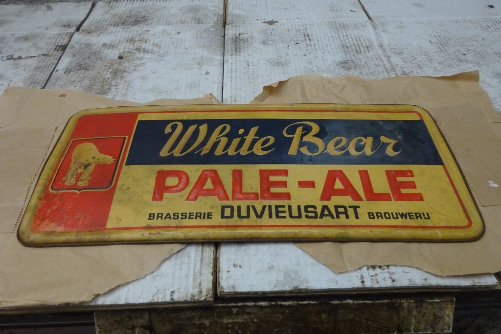 Brasserie Duvieusart White bear 1947 plaque en tôle, Collections, Enlèvement, Utilisé, Panneau publicitaire