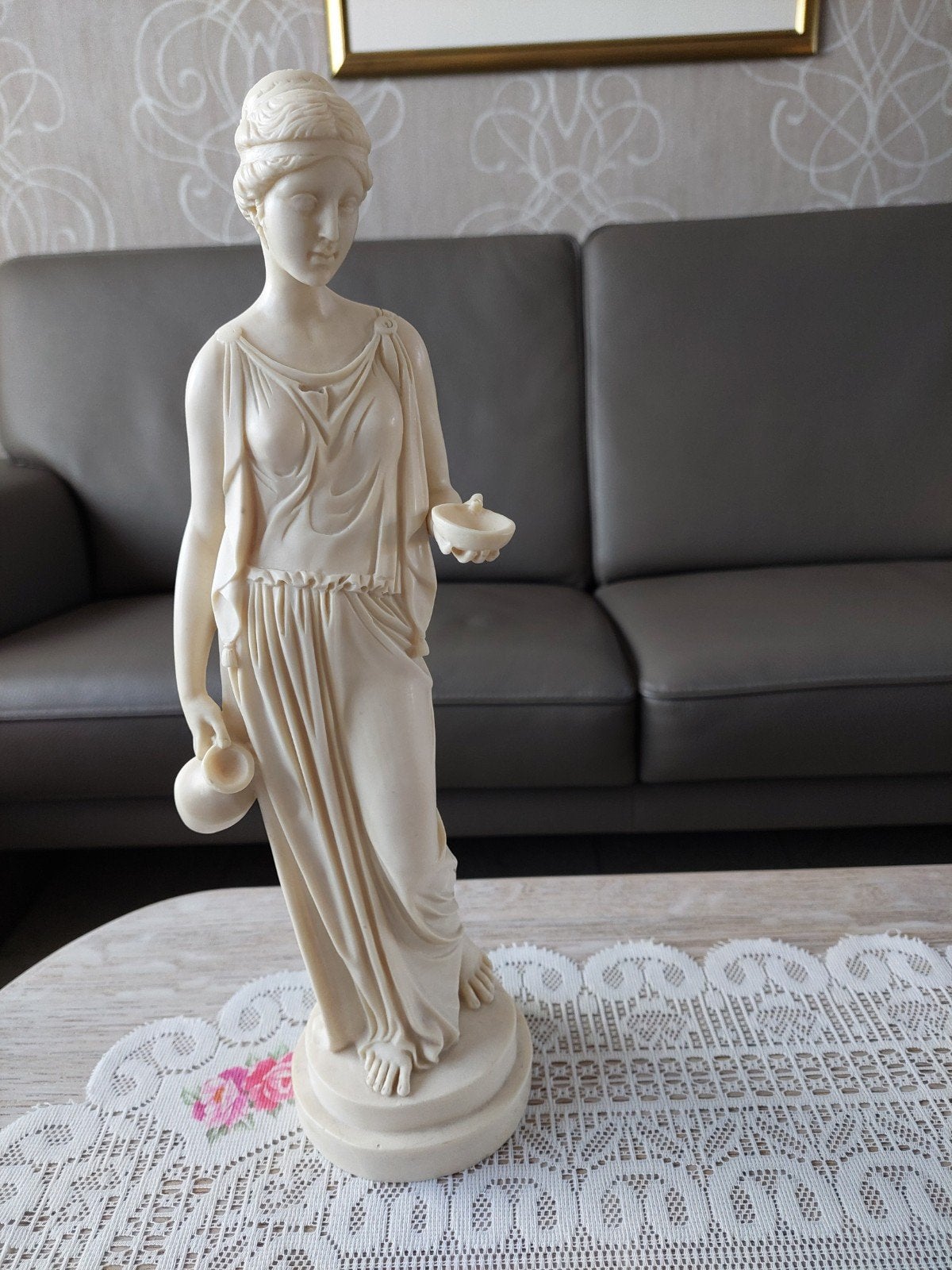 Decoratief beeld/vrouw, 40cm hoog, a 6€, Ophalen, Zo goed als nieuw, 40 cm