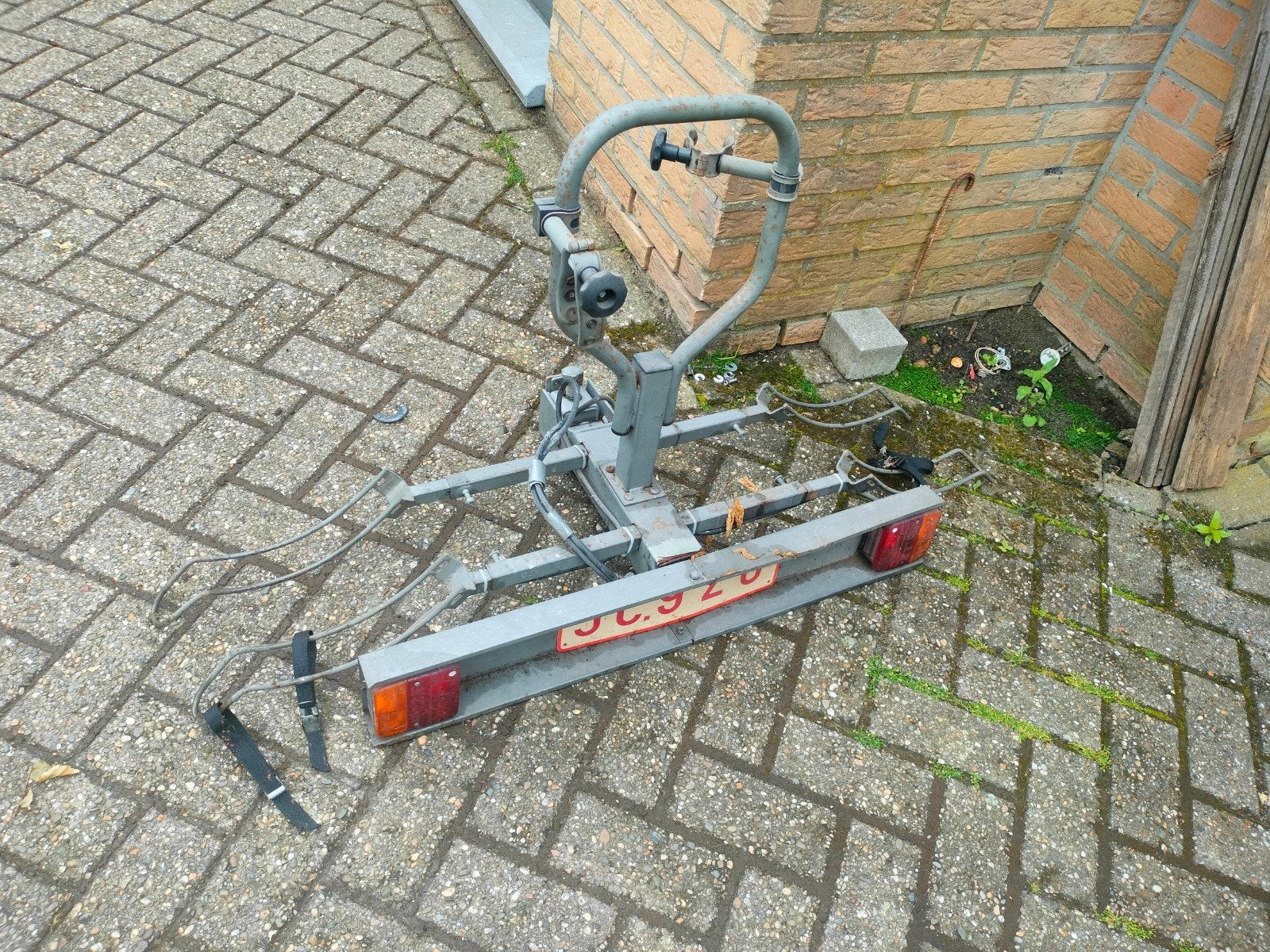 Fietsendrager, Ophalen