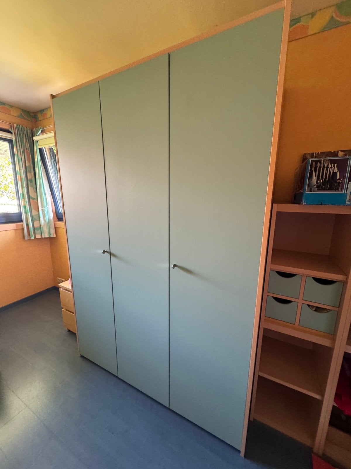 Chambre d'enfant complètement, Autres essences de bois, 150 à 200 cm, Utilisé, Avec tiroir(s)