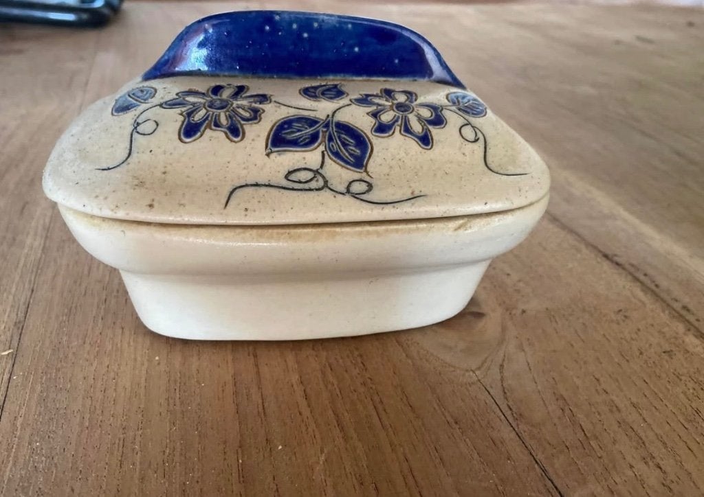Lardinoy Pottery Boterschaal, Overige merken, Ophalen of Verzenden, Zo goed als nieuw, Aardewerk