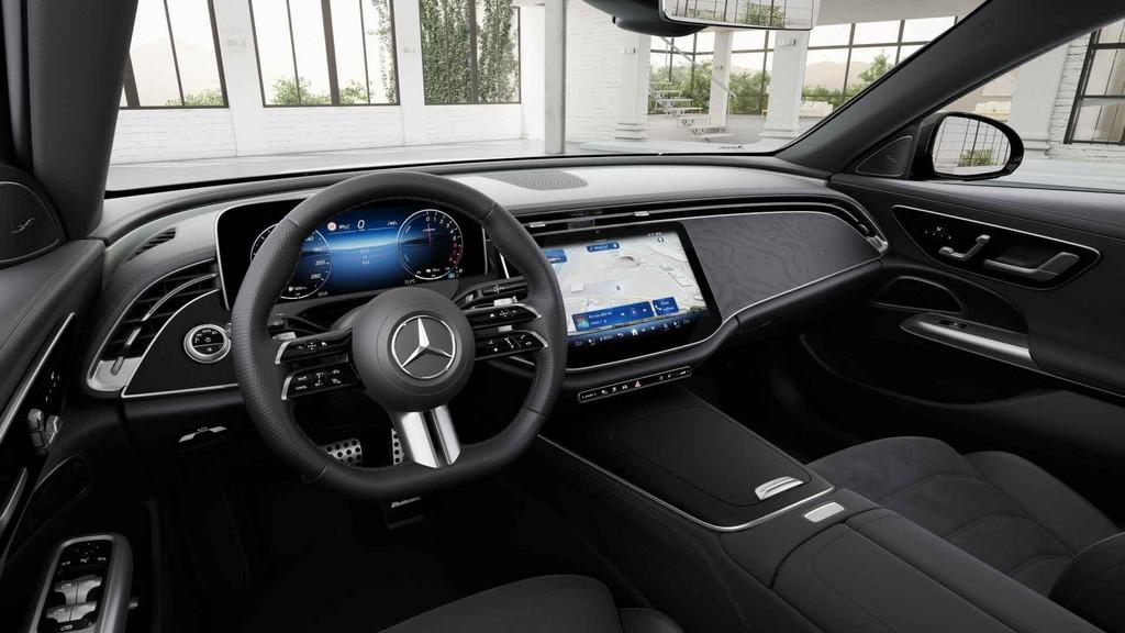 Mercedes-Benz E-Klasse 300 E Break AMG Line | Distronic | Me, Auto's, Mercedes-Benz, Automaat, Gebruikt, 4 cilinders, 313 pk