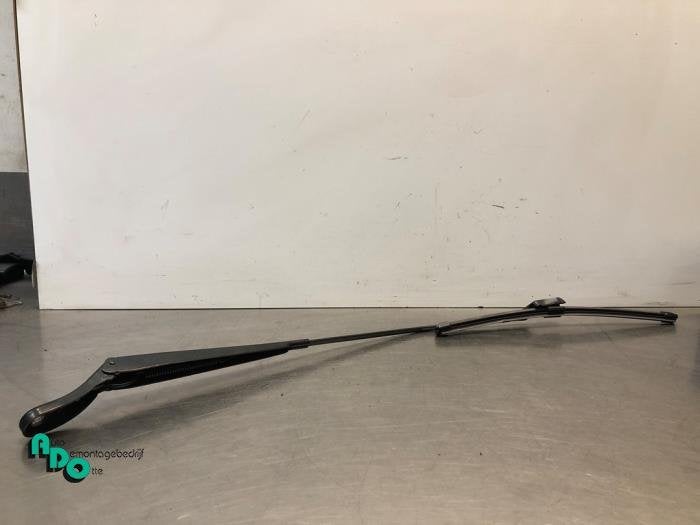 Bras essuie-glace avant d'un Peugeot 208 (208 12-), Autos : Pièces & Accessoires, -, 3 mois de garantie, Utilisé, -