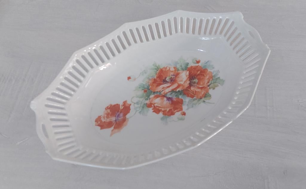 Plateau en porcelaine (fruits, pain, ...), Enlèvement, Utilisé, Ovale, Autres matériaux