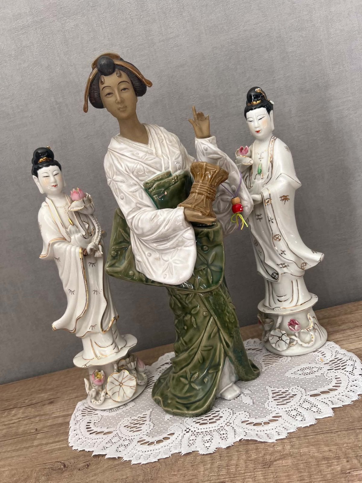 Statues de geisha et de guanyin,porcelaine Lladró Kiyoko1450, Antiquités & Art, Enlèvement, Sculpture, Autres matériaux