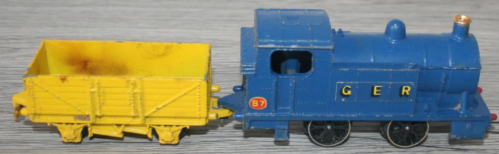 Dickie Toys 2 pièces, Kinderen en Baby's, Ophalen of Verzenden, Gebruikt