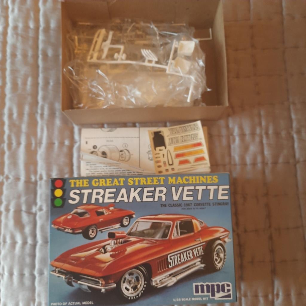 VINTAGE CHEVROLET STREAKER CORVETTE 1/25 MPC*NIEUW*, Auto, Groter dan 1:32, Nieuw, Ophalen