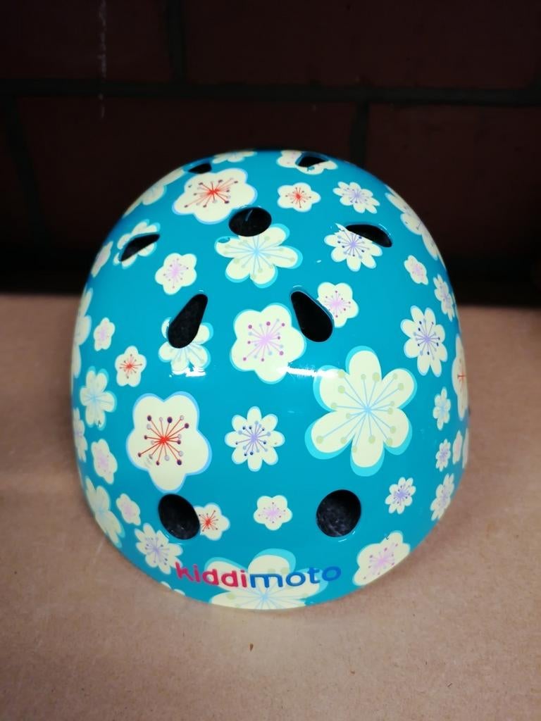 KIDDIMOTO Fietshelm Fleur, Fietsen en Brommers, Ophalen of Verzenden, Zo goed als nieuw