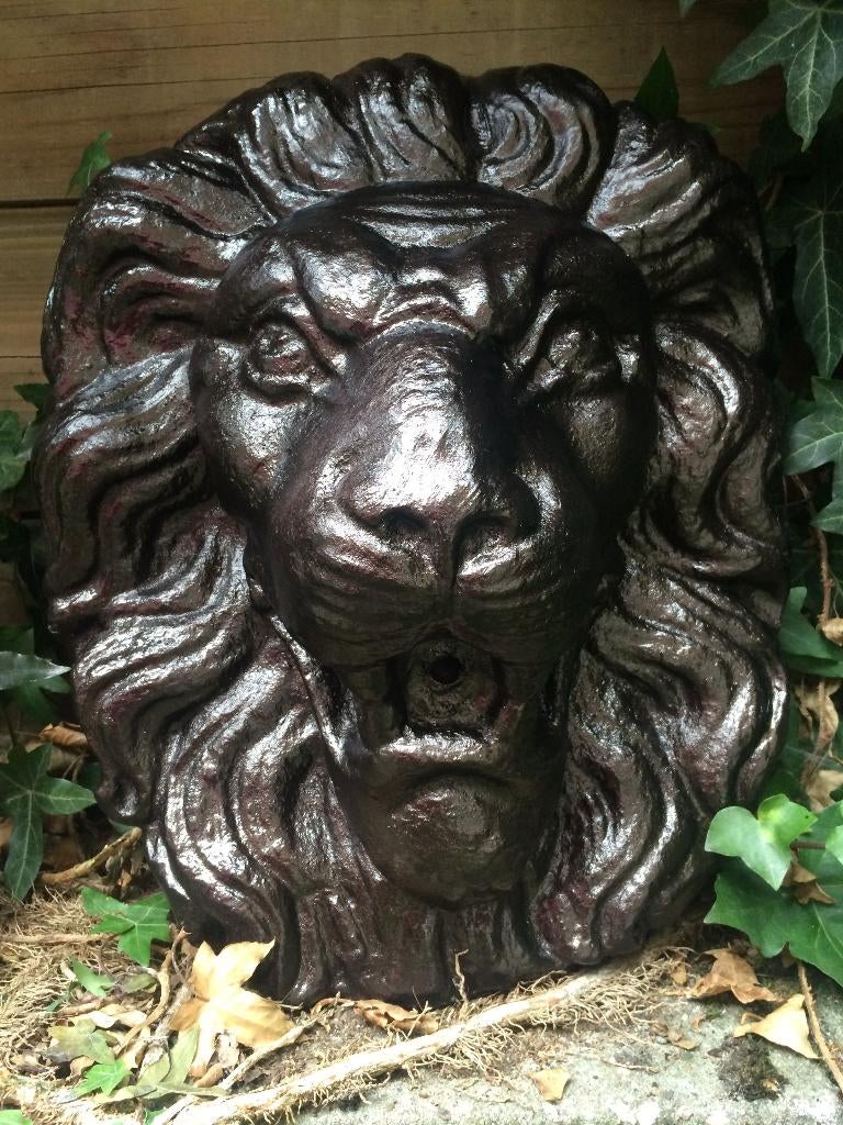 Grote leeuwenkop, vol steen, donkerbrons super mooi!!, Tuin en Terras, Waterpartijen en Fonteinen, Waterornament, Ophalen of Verzenden