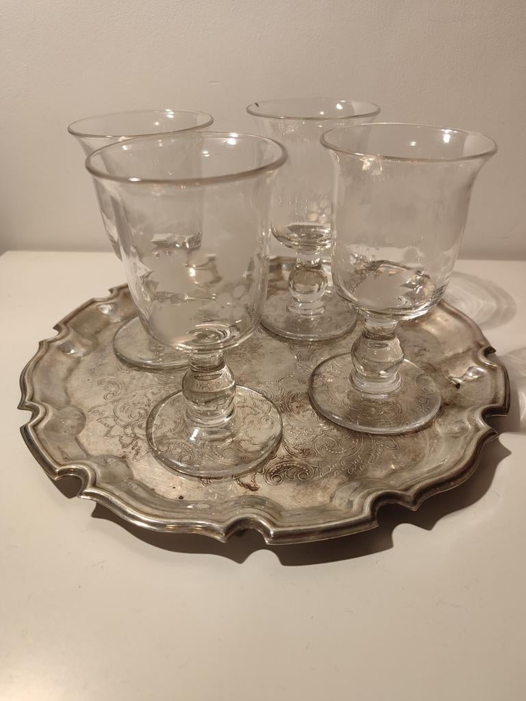 Plateau en métal argenté avec 4 plateaux cristal années 1930, Enlèvement ou Envoi
