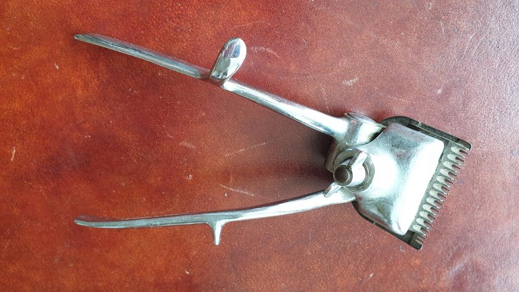Vintage metalen tondeuse, Antiek en Kunst, Ophalen of Verzenden