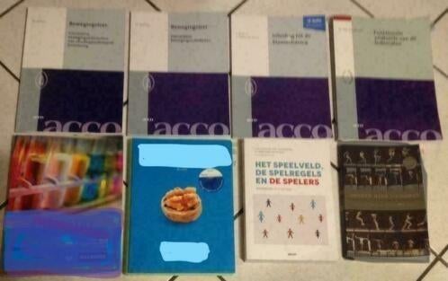 STUDIEBOEKEN - 1ste bachelor Lichamelijke Opvoeding, Boeken, Ophalen of Verzenden, Zo goed als nieuw, Hoger Onderwijs, Uitgeverij ACCO Leuven