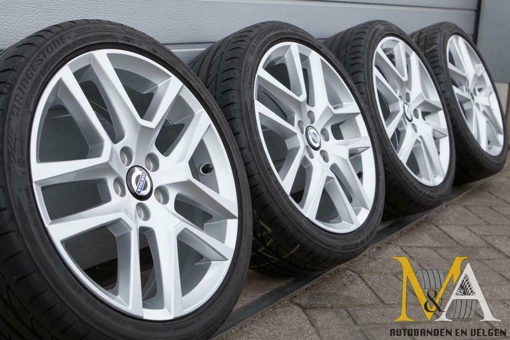 18 inch originele Volvo V40 velgen + zomerbanden zomerset, Pneus et Jantes, Enlèvement ou Envoi, Véhicule de tourisme, Pneus été