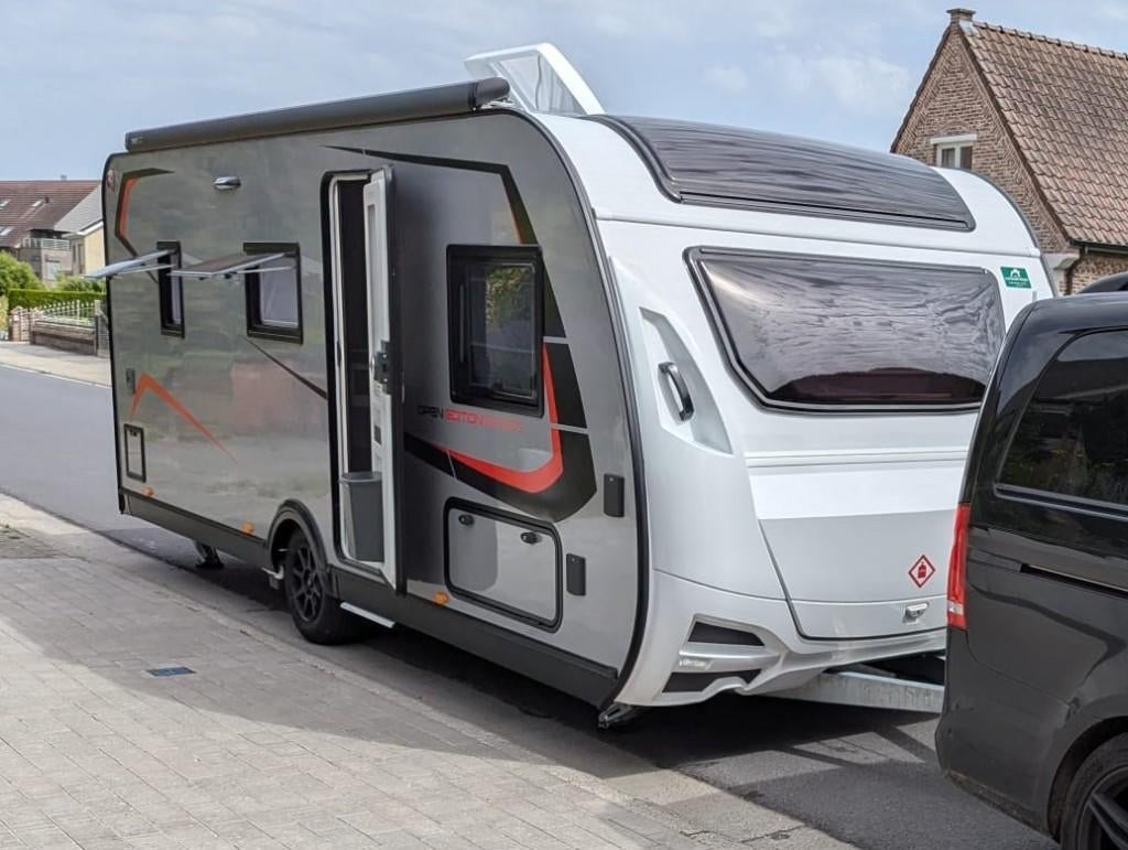 Caravan Sterckeman Open Edition 580 PE, Sterckeman, Dwarsbed, 7 tot 8 meter, Treinzit