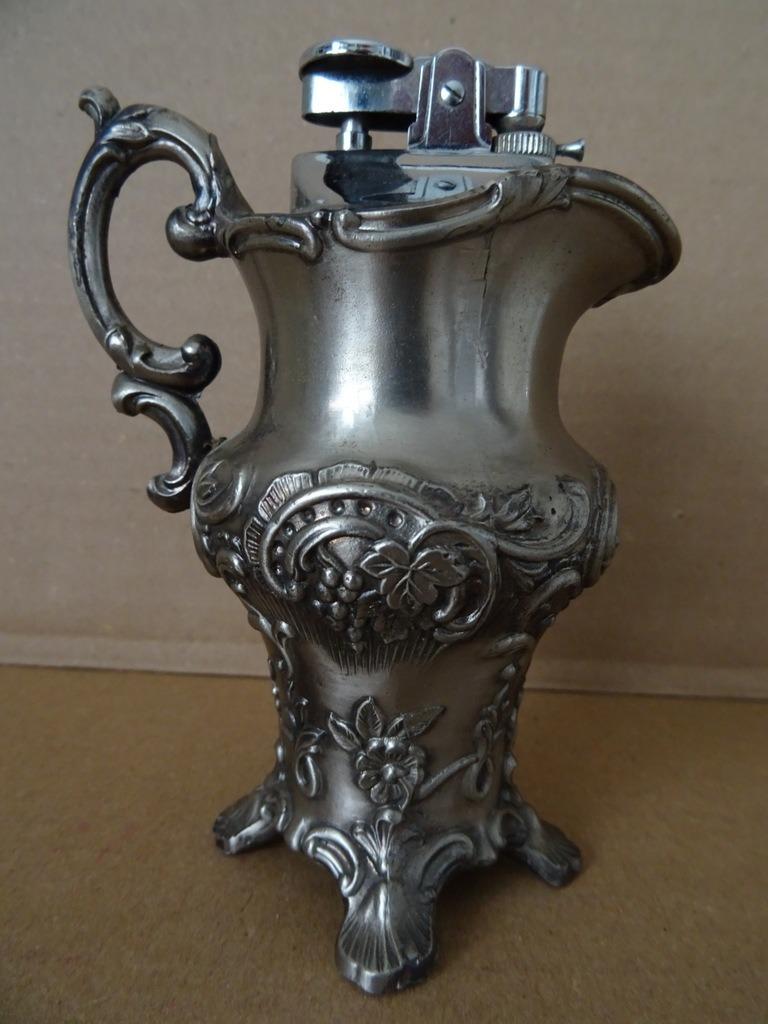 Aansteker vintage aansteker met druiventrossen 12cm 1950, Ophalen of Verzenden, Gebruikt, Aansteker