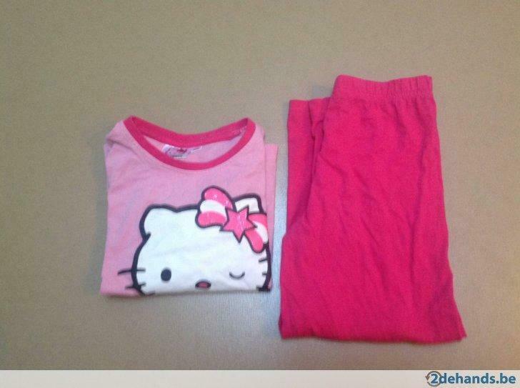 Roze Hello Kitty pyjama, 110 116 NIEUWSTAAT, Ophalen of Verzenden, Gebruikt, Nacht- of Onderkleding