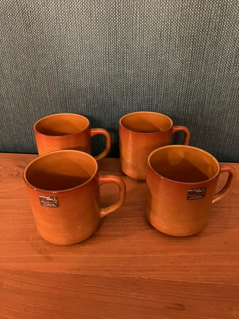 Vintage set4x Arcopal volcan mugs, Enlèvement ou Envoi, Neuf, Uni, Tasse(s) et/ou soucoupe(s)